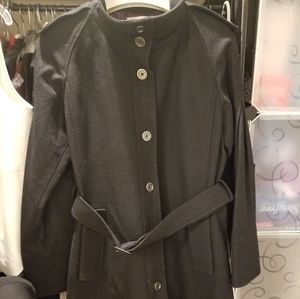 Kenar crew neck long black coat